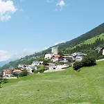 Burg Biedenegg-trautson By Interhome 公寓 弗利斯