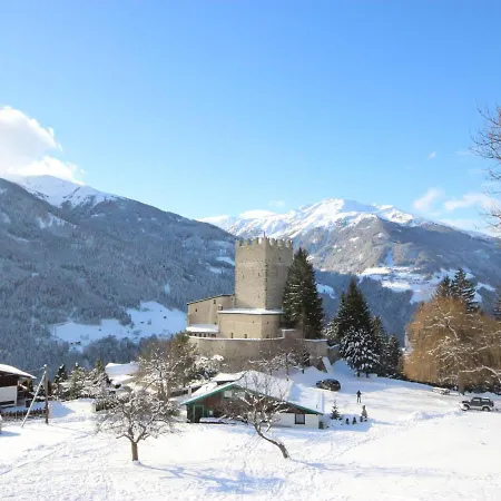 Lejlighed Burg Biedenegg-trautson By Interhome Fliess